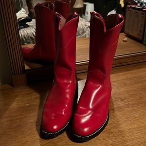 Women’s cowboy boots